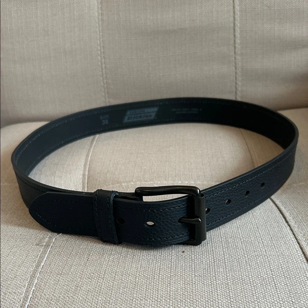 Dickies Genuine Leather Black Belt Size 38